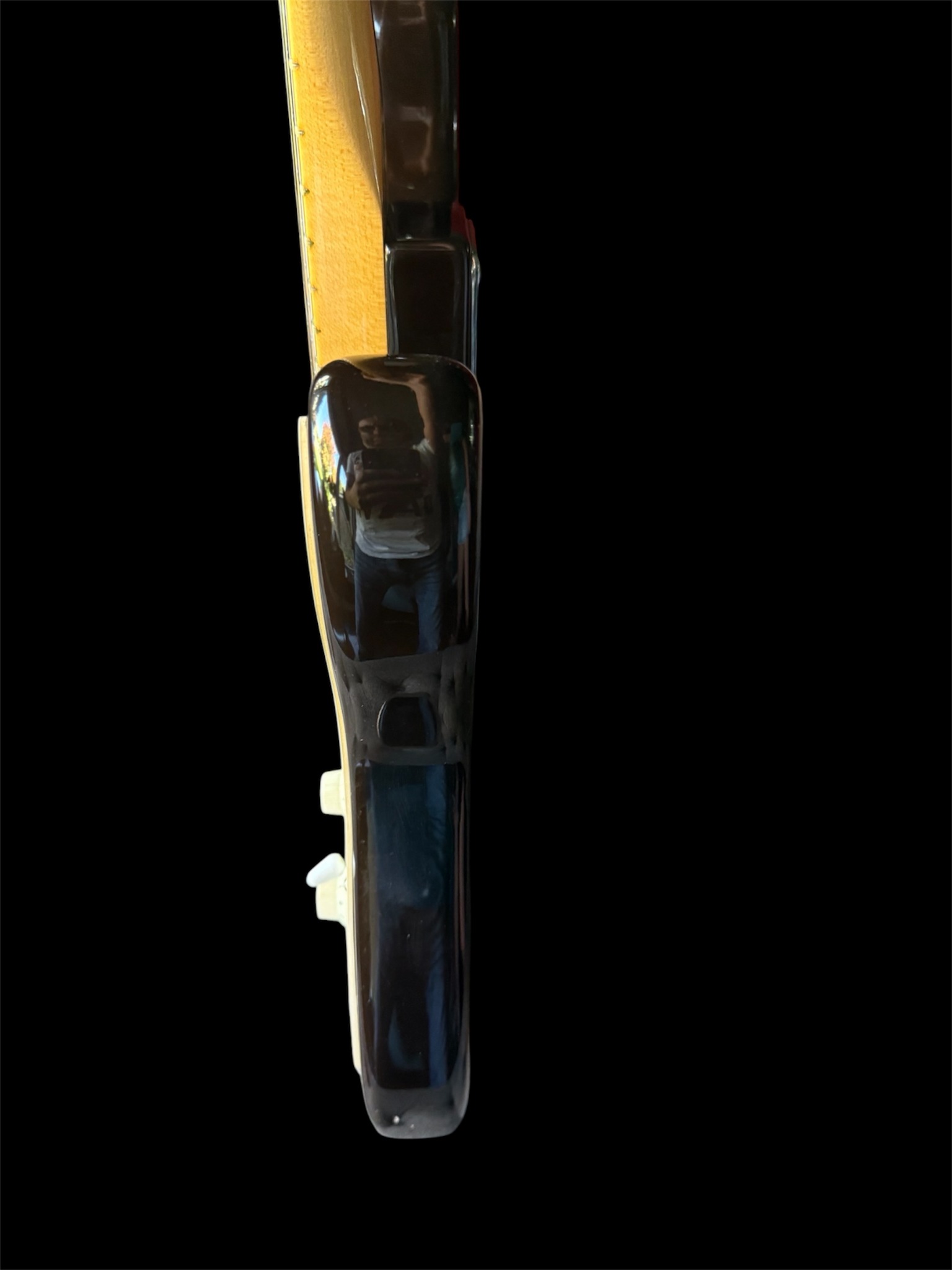 1983 Fender USA Standard Stratocaster side