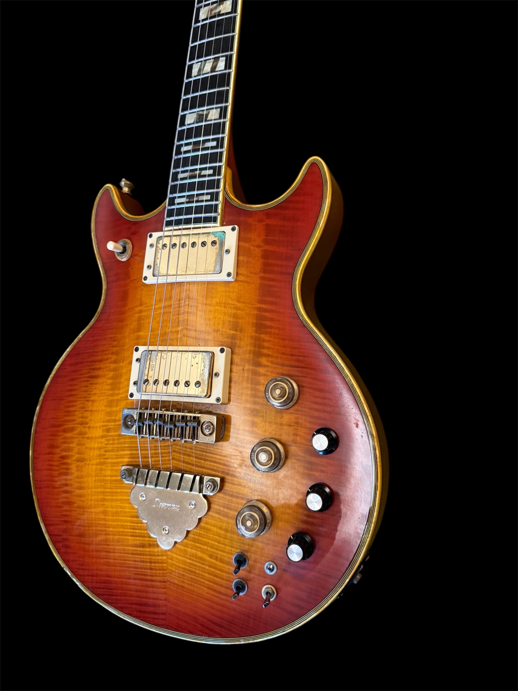 1983 Ibanez AR500 front angle