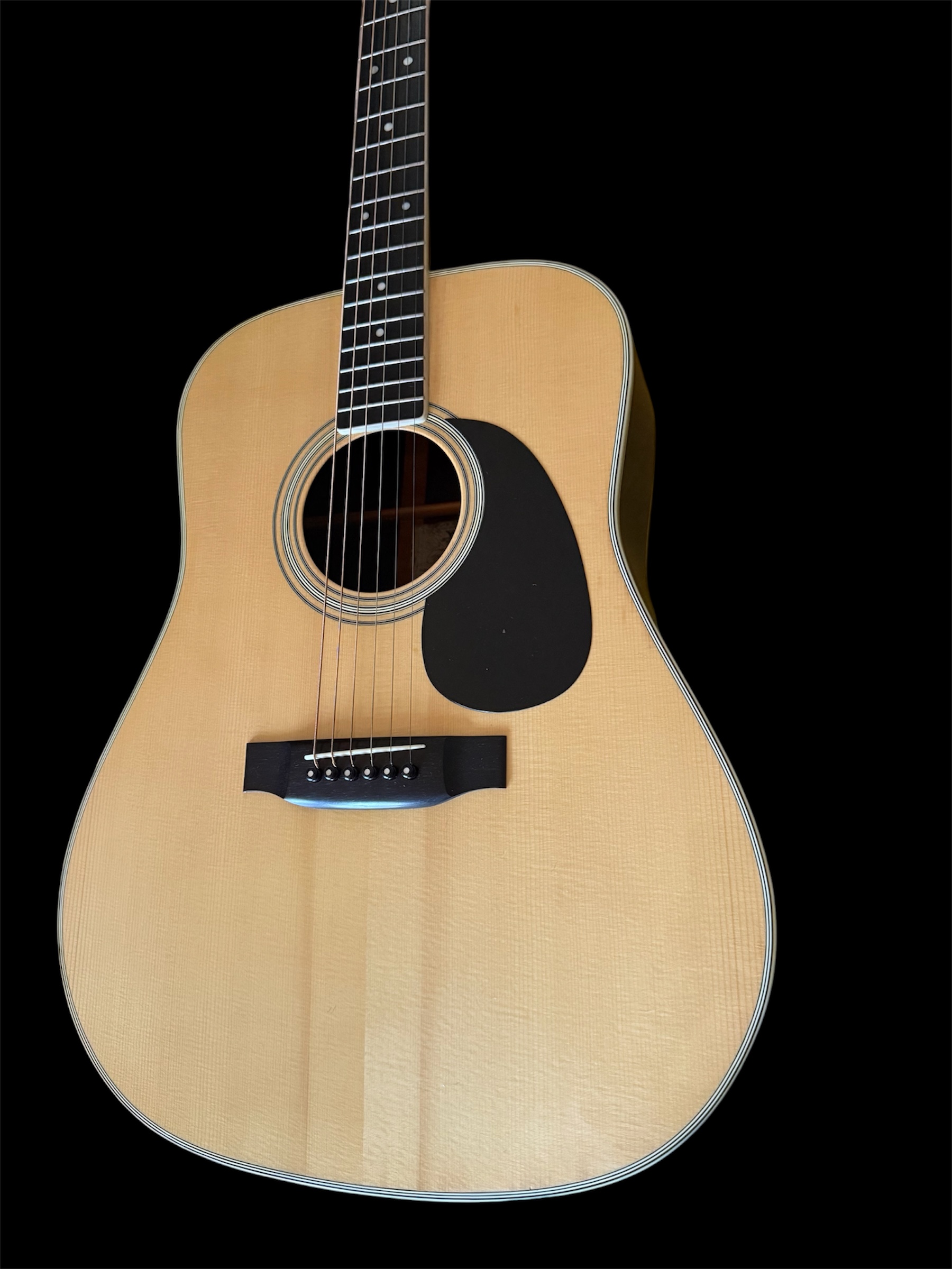 1976 K. Yairi DY-35 front detail